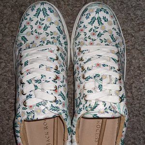Rory Daisy Print Sneaker